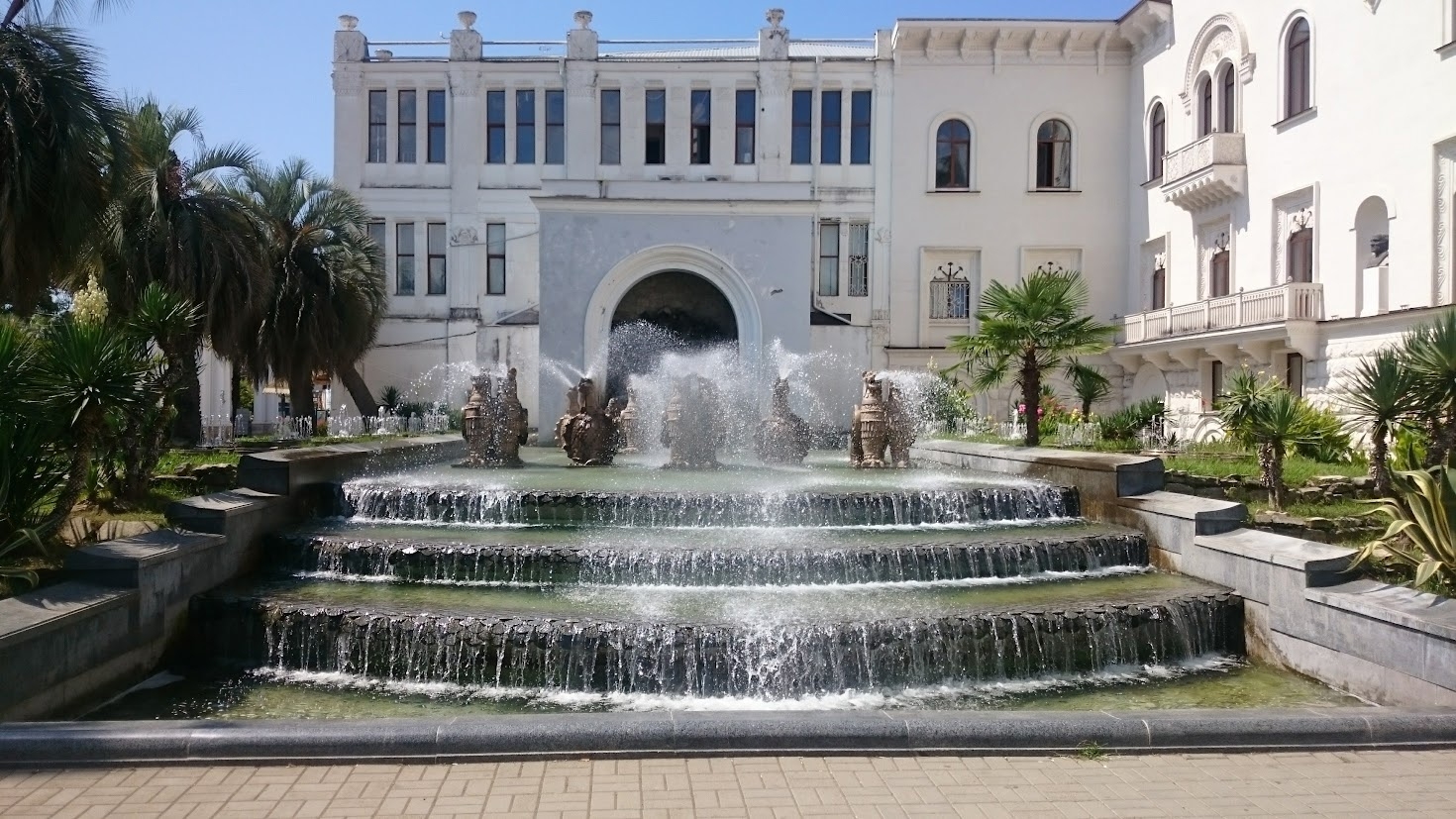 СЕРДЦЕ АБХАЗИИ - СТОЛИЦА СУХУМ — тур «Горный ветер»